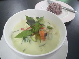 Green curry at Chada Vegetarian Restaurant in Chiang Mai