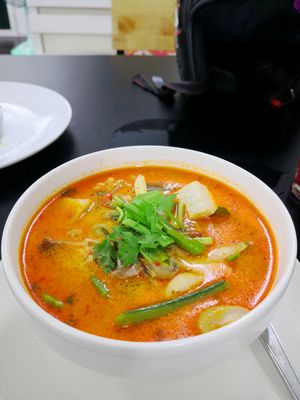 冬陰公湯 at Chada Vegetarian Restaurant in Chiang Mai