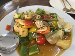 Tofu and veg dish  #Veganuary at Chada Vegetarian Restaurant in Chiang Mai