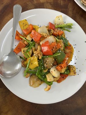 Cashew nut dish  #Veganuary at Chada Vegetarian Restaurant in Chiang Mai