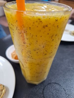Passion fruit smoothie at Chada Vegetarian Restaurant in Chiang Mai