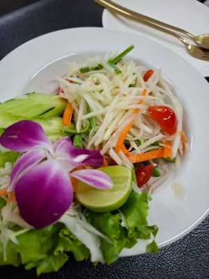 Papaya salad at Chada Vegetarian Restaurant in Chiang Mai