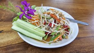 Som tam at Chada Vegetarian Restaurant in Chiang Mai