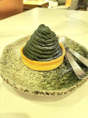  at HVALA - Somerset in Central Singapore