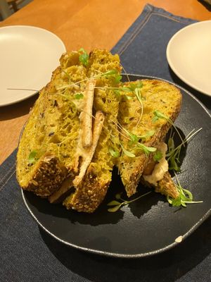 Misto quente com tofu defumado at Inari in Rio De Janeiro