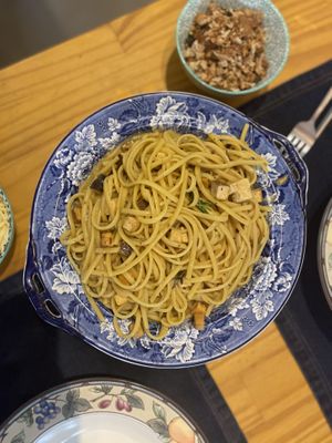 Linguine com bacon vegano e molho de queijo  at Inari in Rio De Janeiro