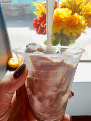 Betterfinger with fall background at nami Vegan Sweets in Phoenix