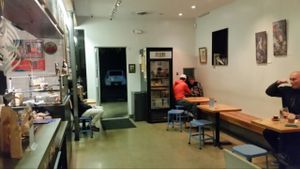 inside seating at nami Vegan Sweets in Phoenix