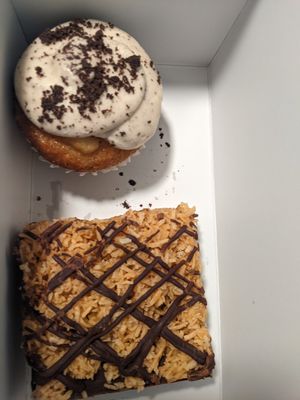 Cupcake and Cake at nami Vegan Sweets in Phoenix