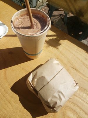 Smoothie and breakfast sandwich at The Humble Peach in Amherst
