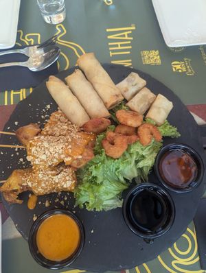 Shared platter with vegan and non vegan options at Siam Thai in Santiago