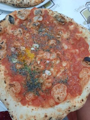 vegan pizza at Pizzeria da Michele in Naples