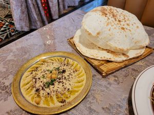 Hummus and pitas at Sidra in Nagoya