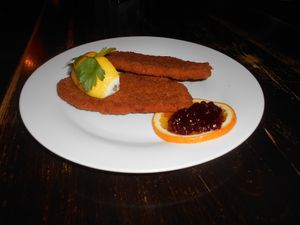 Veganes Schnitzel
Crispy fried vegan Schnitzel at Mariahilferbräu in Vienna