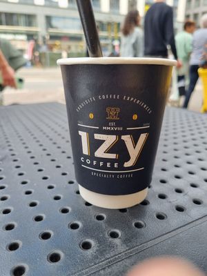 Canadian iced coffeeeee at Izy Coffee in Antwerpen