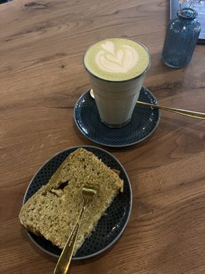 pistachio cake and matcha latte  at Laibgenuss in Koblenz