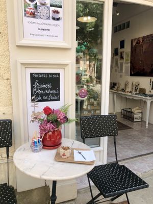 Vegan patisserie (pastry shop) with tarts and cakes and coffee    at La Vie Cherie in Cucuron