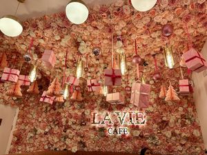   at La Vie Cafe in Manchester