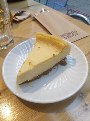 baked cheesecake (picture taken at Knol&Kool) at Junglicious in Evergem