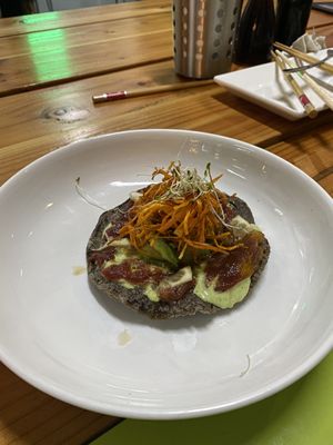 Tostuna o Tomatuna esta tostada está deliciosa   at Bhumi in Tijuana