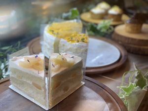 Cakes  at Savage Garden - Maybe closed in Seoul