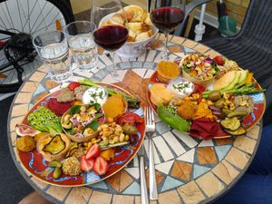 Enough food to count as a complete meal. Priced around 24 euro per serving. Wine not included ;) at Cafe Sprød in Soenderborg