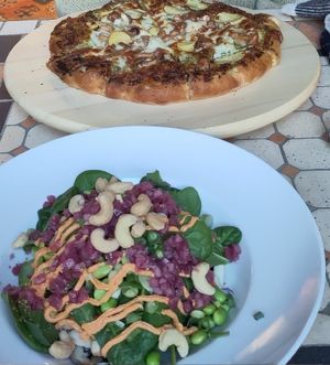 Bowl and pizza 🍕 at Cafe Sprød in Soenderborg