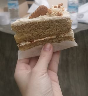 Lotus cake at Trick or Treat Vegan Sweets (formerly Canelita Sweets) in Osaka