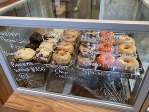 Maple bacon donut was GOOD  at Trick or Treat Vegan Sweets (formerly Canelita Sweets) in Osaka