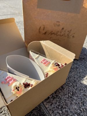   at Trick or Treat Vegan Sweets (formerly Canelita Sweets) in Osaka