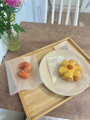   at Trick or Treat Vegan Sweets (formerly Canelita Sweets) in Osaka