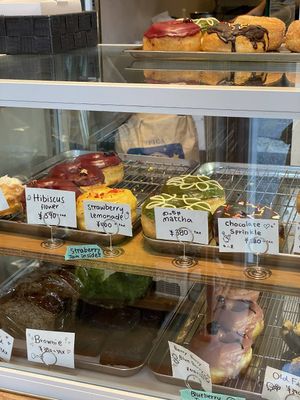   at Trick or Treat Vegan Sweets (formerly Canelita Sweets) in Osaka