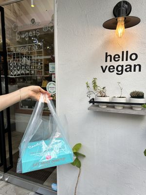   at Trick or Treat Vegan Sweets (formerly Canelita Sweets) in Osaka