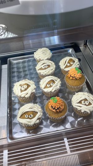   at Trick or Treat Vegan Sweets (formerly Canelita Sweets) in Osaka