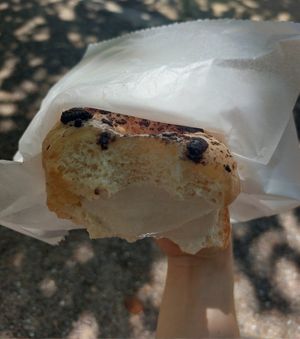 Oreo donut ice cream 'sandwich' at Trick or Treat Vegan Sweets (formerly Canelita Sweets) in Osaka