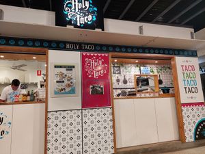 Grt atmosphere at Holy Taco in Caloundra