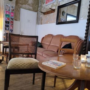 Jedes Teil des Mobilars ein Unikat at Tante August in Muenster