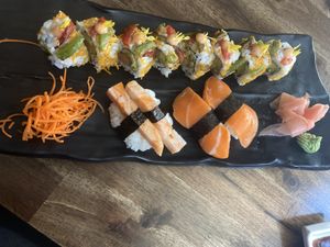 10/10 vegan sushi!!! will definitely be returning!  at OPLANTE Vegan Sushi & Wok  in Montreal