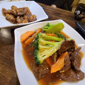  at OPLANTE Vegan Sushi & Wok  in Montreal