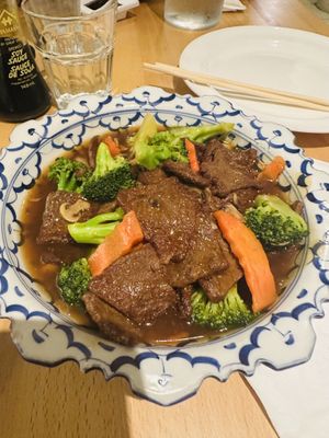   at OPLANTE Vegan Sushi & Wok  in Montreal