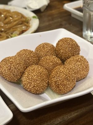 Dessert balls  at OPLANTE Vegan Sushi & Wok  in Montreal