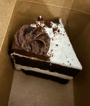 Oreo cake   at OPLANTE Vegan Sushi & Wok  in Montreal