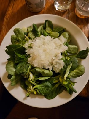 Side salad at Dauth-Schneider in Frankfurt