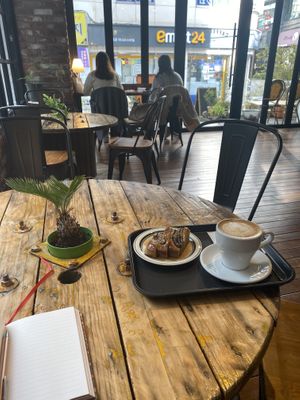   at Caffeinated in Busan