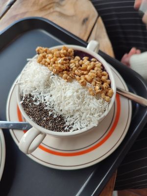  at Caffeinated in Busan