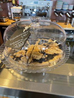 Vegan oat and rhubarb pie  at RJÚK ANDI in Stykkisholmur