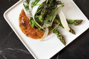 Seasons diamond: the Asparagus! at PLANTn - Sapphire House Antwerp in Antwerpen