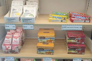 teas, chewing gum, snacks at Swallow Bakery & Cafe - 스왈로베이커리카페 in Seoul