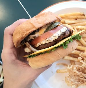 3 Mushrooms & Onion Burger - size at Swallow Bakery & Cafe - 스왈로베이커리카페 in Seoul