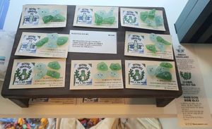 upcycled seaglass #Veganuary at Thanks To Zero Waste - 덕분애 제로웨이스트샵 in Seoul